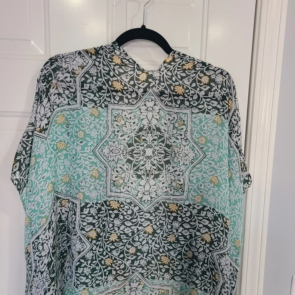 Skyline Women's Colorful‎ Floral Wrap Shaw One Size